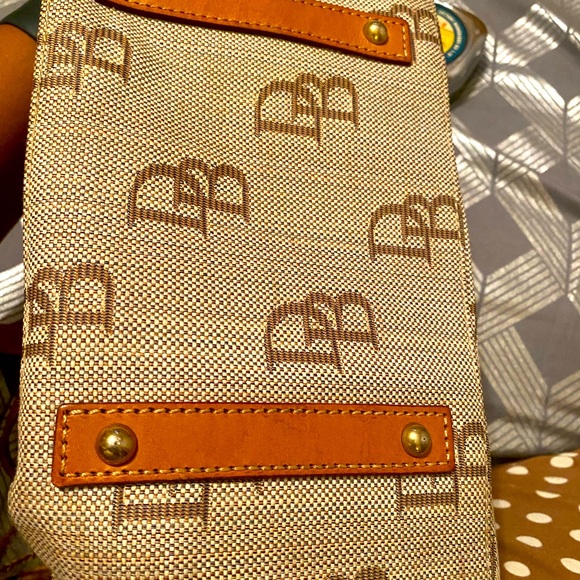 Dooney & Bourke Monogram Shoulder Handbag - Picture 7 of 8